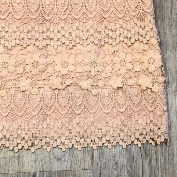 American Eagle Pleated Lace Peachy Skirt - Sz 10 - Picture 7 of 7